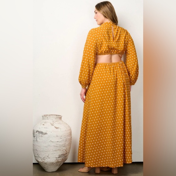 PLUS SIZE ONE LONG SLEEVE CUT OUT POLKA DOTS MAXI DRESS - Picture 2 of 3
